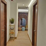 Dorinda Rooms 