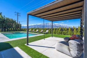 Terrace/patio - The Sagebrush House  (Desert Hot Springs)