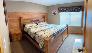 3 多间卧室、免费 WiFi、床单