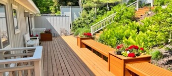 Superbly located beachfront house in Grand Haven! Just minutes from Downtown