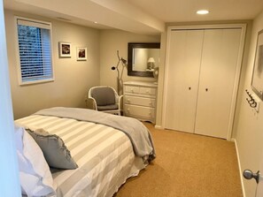 7 chambres, fer et planche à repasser, Wi-Fi, draps fournis