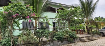 Deux-Palmes-Kribi, close to the beach (200m), comfortable and family-friendly