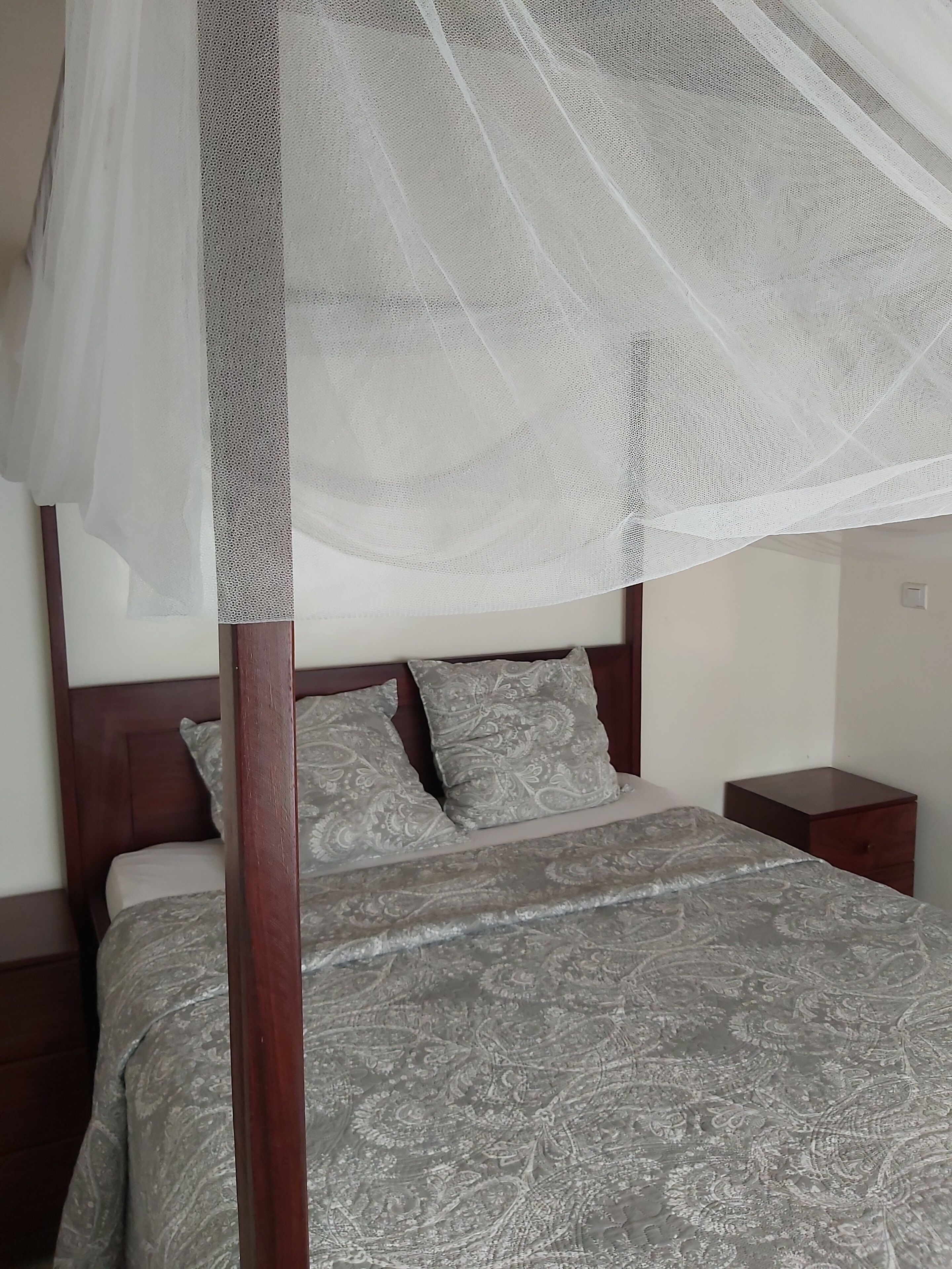 4 Schlafzimmer, Zimmersafe, Bügeleisen/Bügelbrett, Reisekinderbett