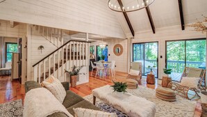 Interior - Fore Seasons Cabin in Big Canoe (Jasper)