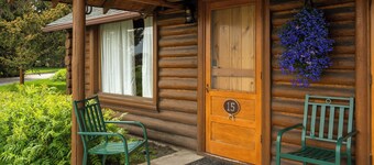 Superior Kitchen cabins with King bed, overlook of lush Bear Creek Meadow