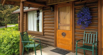 Superior Kitchen cabins with King bed, overlook of lush Bear Creek Meadow
