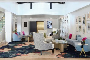 Lobby - The Olive Ann Hotel, Grand Forks, a Tribute Portfolio Hotel (Grand Forks)