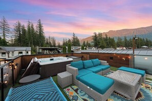 Tina de hidromasaje al aire libre