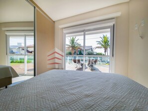 3 bedrooms, WiFi - GARDEN APARTMENT FOR SEASONAL RENT MARISCAL/BOMBINHAS (LA008F) (Canto Grande Bombinhas)
