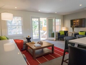 Living area - Brand New Waterfront - Chic & Sophisticated Unit # 703 (Montauk)