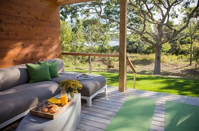 Brand New Waterfront - Chic & Sophisticated