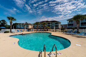 Pool - Magnolia North, Unit 202 | Condo in Myrtle Beach with golf views & pool access (Myrtle Beach)