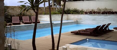 Apartamento básico | Piscina | Piscina externa