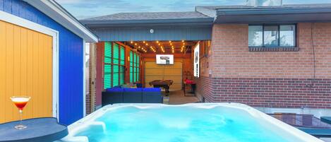 Bañera de hidromasaje exterior