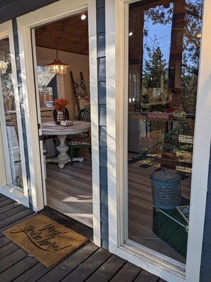 Exterior detail - Close to town & Newly Renovated, Large Gated Yard (Idyllwild)