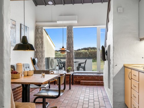 "Edisa" - 50m from the sea by Interhome