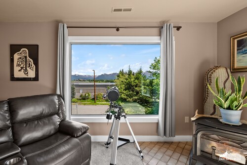 Mountain Vista Penthouse Huge 2BR w/views+jet tub