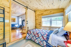 2 bedrooms, Internet, bed sheets