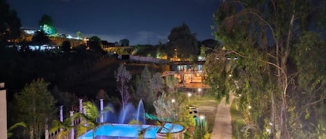 Kolam renang terbuka