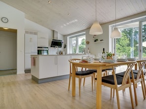 Dining - "Alona" - 250m from the sea by Interhome (Jerup)