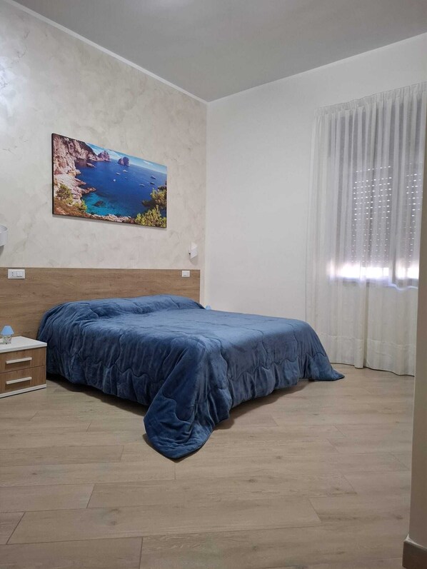 Desk, free WiFi - B&B DonnaRooms Pompeii (Pompei)