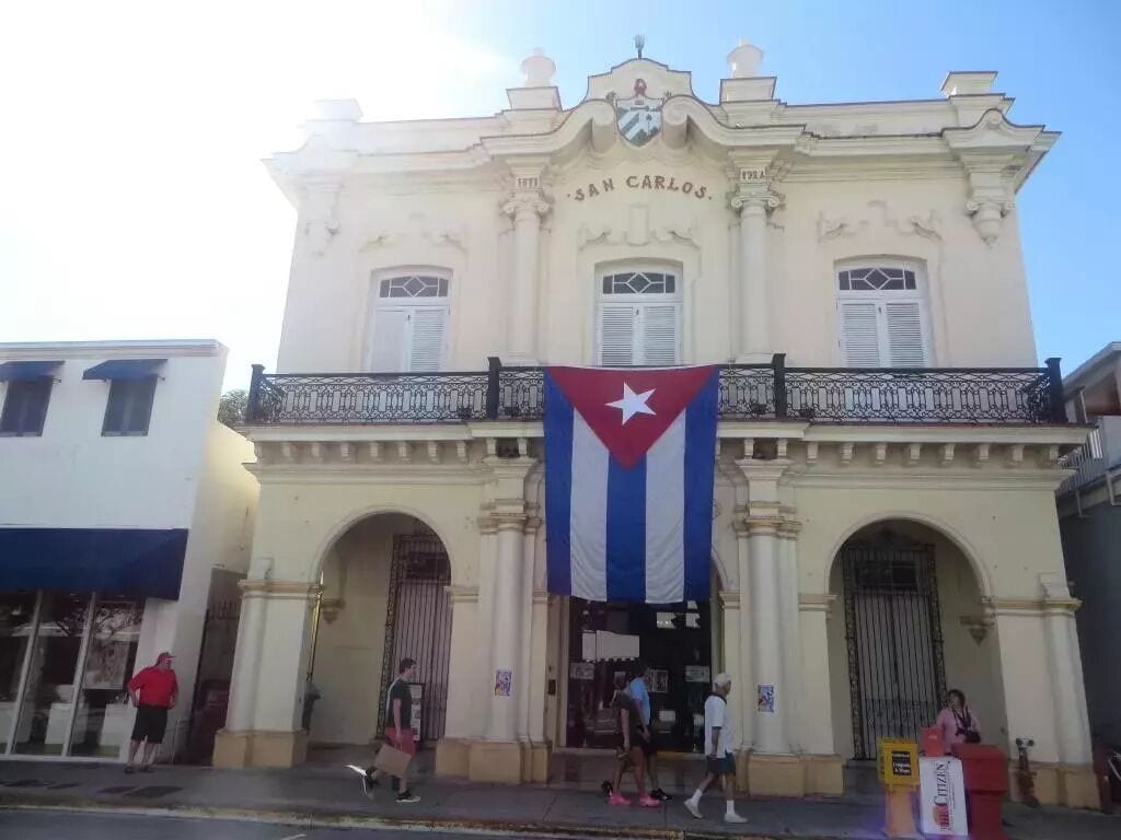 Photo - Caribbean House