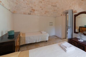 2 bedrooms, Internet, bed sheets