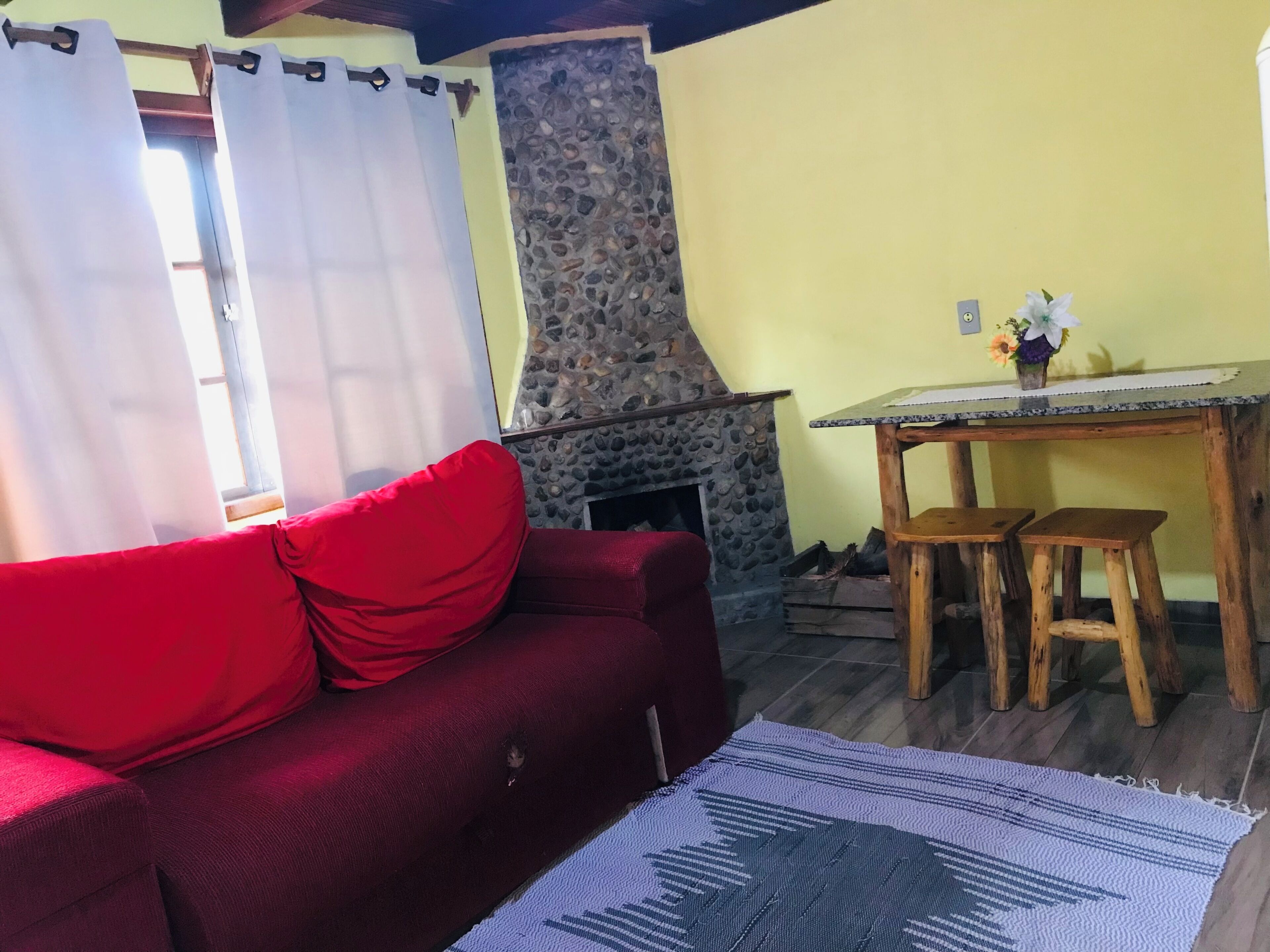 Quarto | Wi-Fi de cortesia, roupa de cama