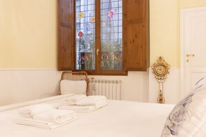 3 bedrooms, iron/ironing board - San Niccolò Elegant Apartment (Firenze)