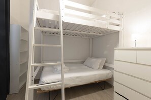 3 Schlafzimmer, Bügeleisen/Bügelbrett, WLAN, Bettwäsche