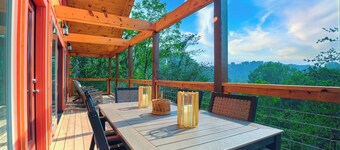 Brand New Luxury Cabin/Hot tub/Game Rm/Pool table