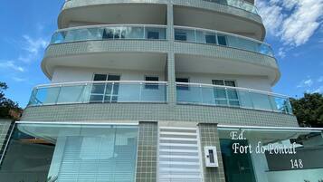 Basic Apartment | Exterior