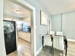 Dining - City Living Perfected: Spacious 1-Bedroom haven 5 min from the Riverside! (Windsor)