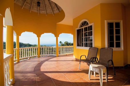 Terrace/patio. RVGH 10 bedrooms, 260.00 US PER NIGHT PER ROOM, MAX 2 PER ROOM, amazing views.