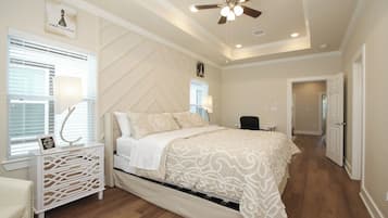 2 slaapkamers, een strijkplank/strijkijzer, wifi, beddengoed