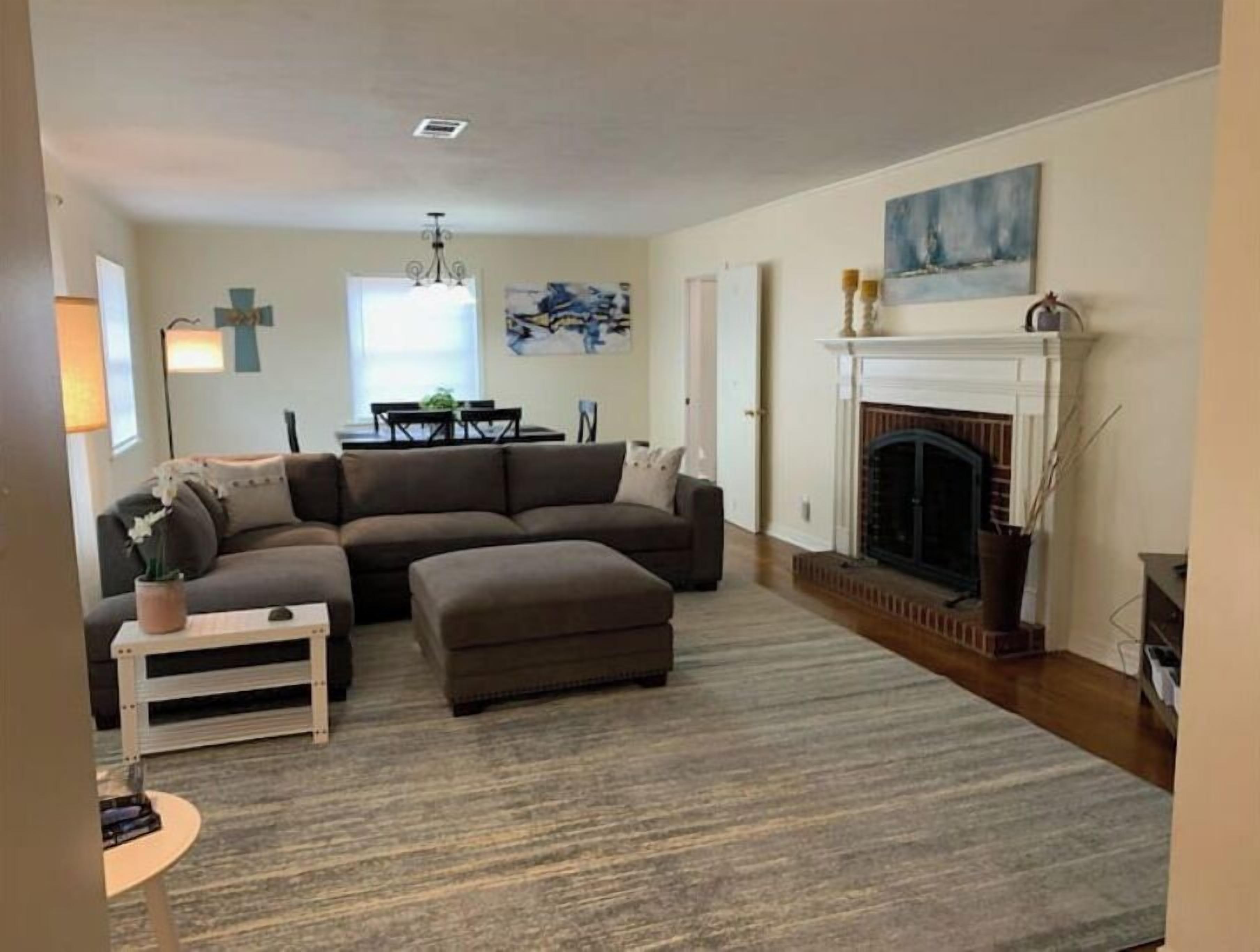 Smart TV, fireplace, DVD player, books