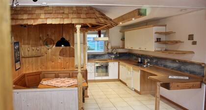 Charmante Ferienwohnung Handweberei mit Garten und Liegewiese, Wlan, 130 qm, Parkplatz