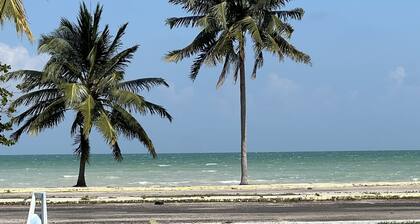 Casa Azul: Private pool & 15 minutes' walk to Caribbean Sea!