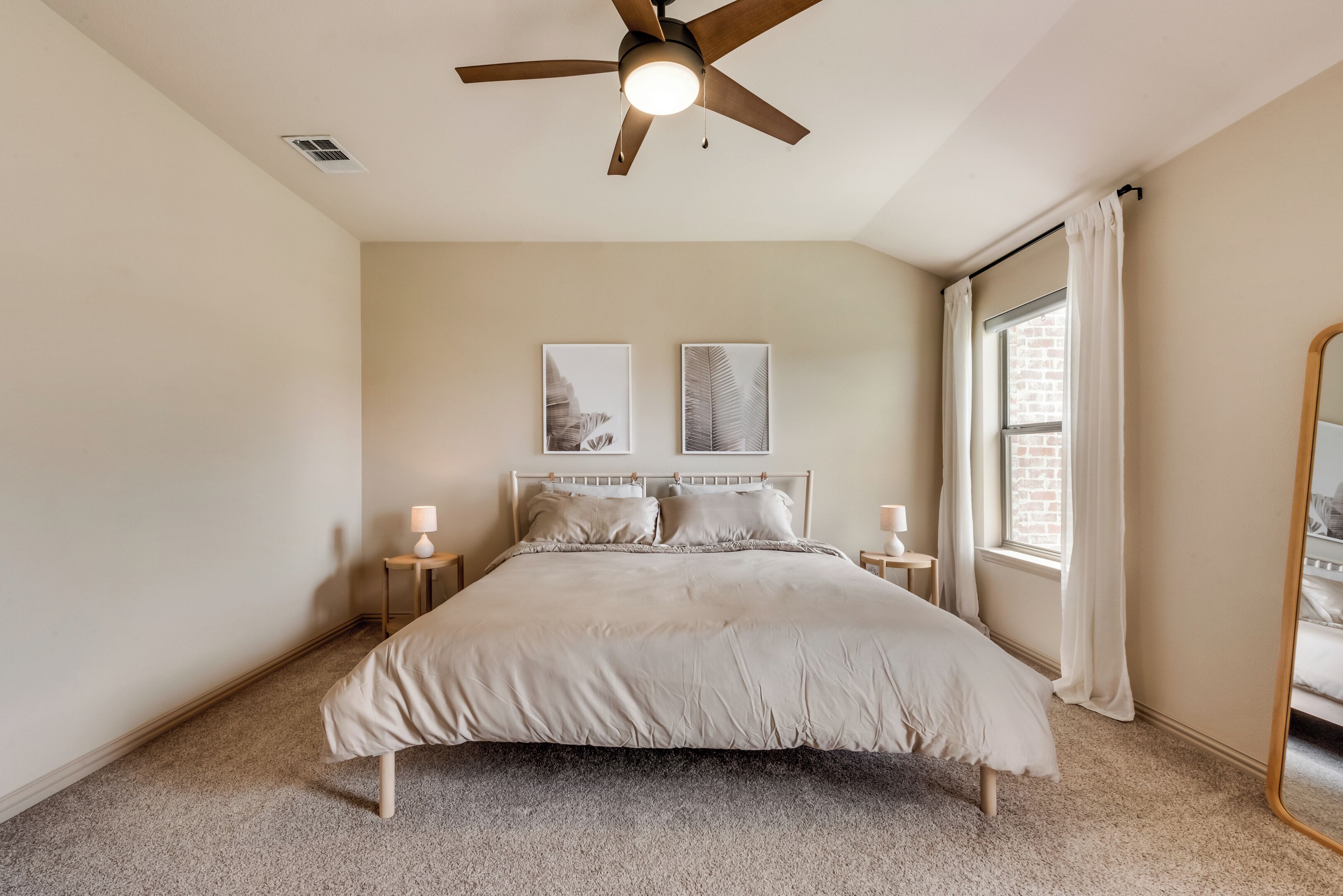 3 chambres, fer et planche à repasser, lit parapluie, Wi-Fi