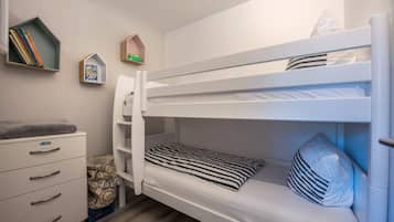 2 Schlafzimmer, Bügeleisen/Bügelbrett, kostenloses WLAN