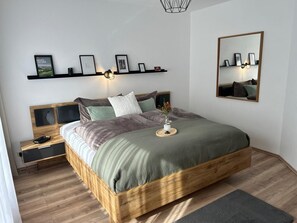 1 Schlafzimmer, Bügeleisen/Bügelbrett, kostenloses WLAN, Bettwäsche
