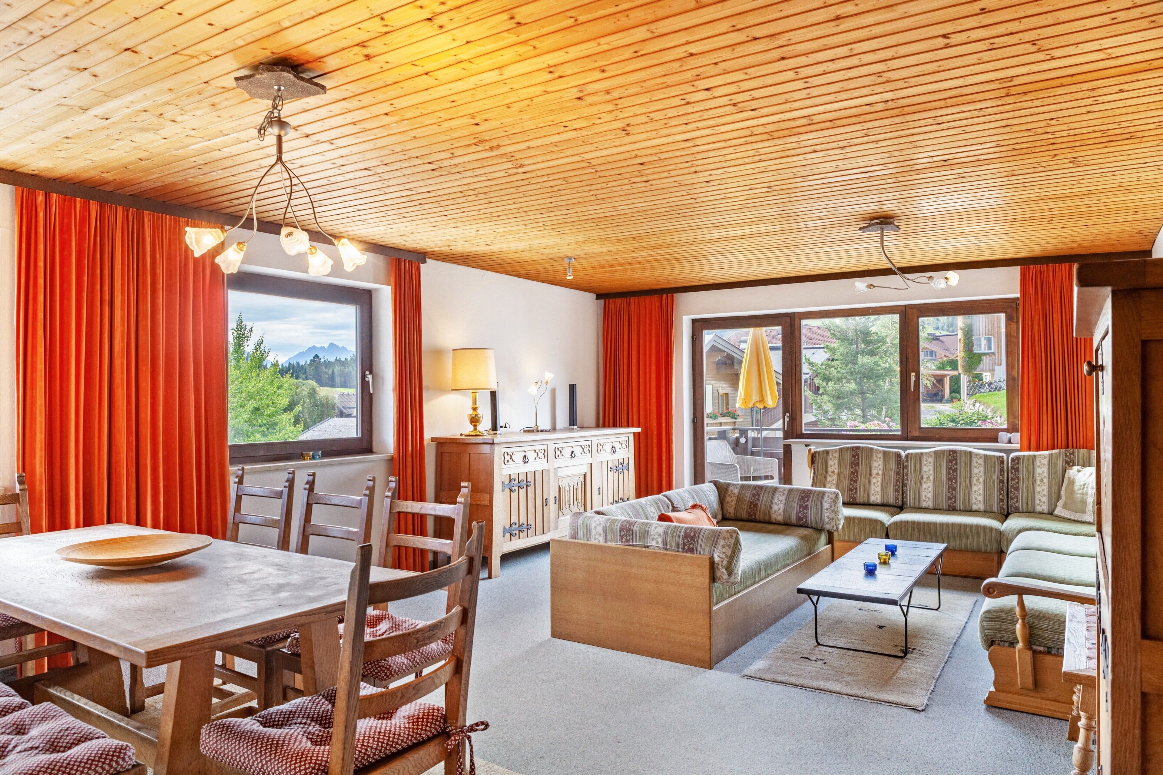 Télévision, table de tennis de table