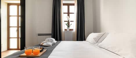 Habitación Deluxe | 1 dormitorio, sábanas de algodón egipcio, ropa de cama de alta calidad
