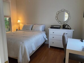 2 chambres, fer et planche Ă repasser, Wi-Fi gratuit, draps fournis