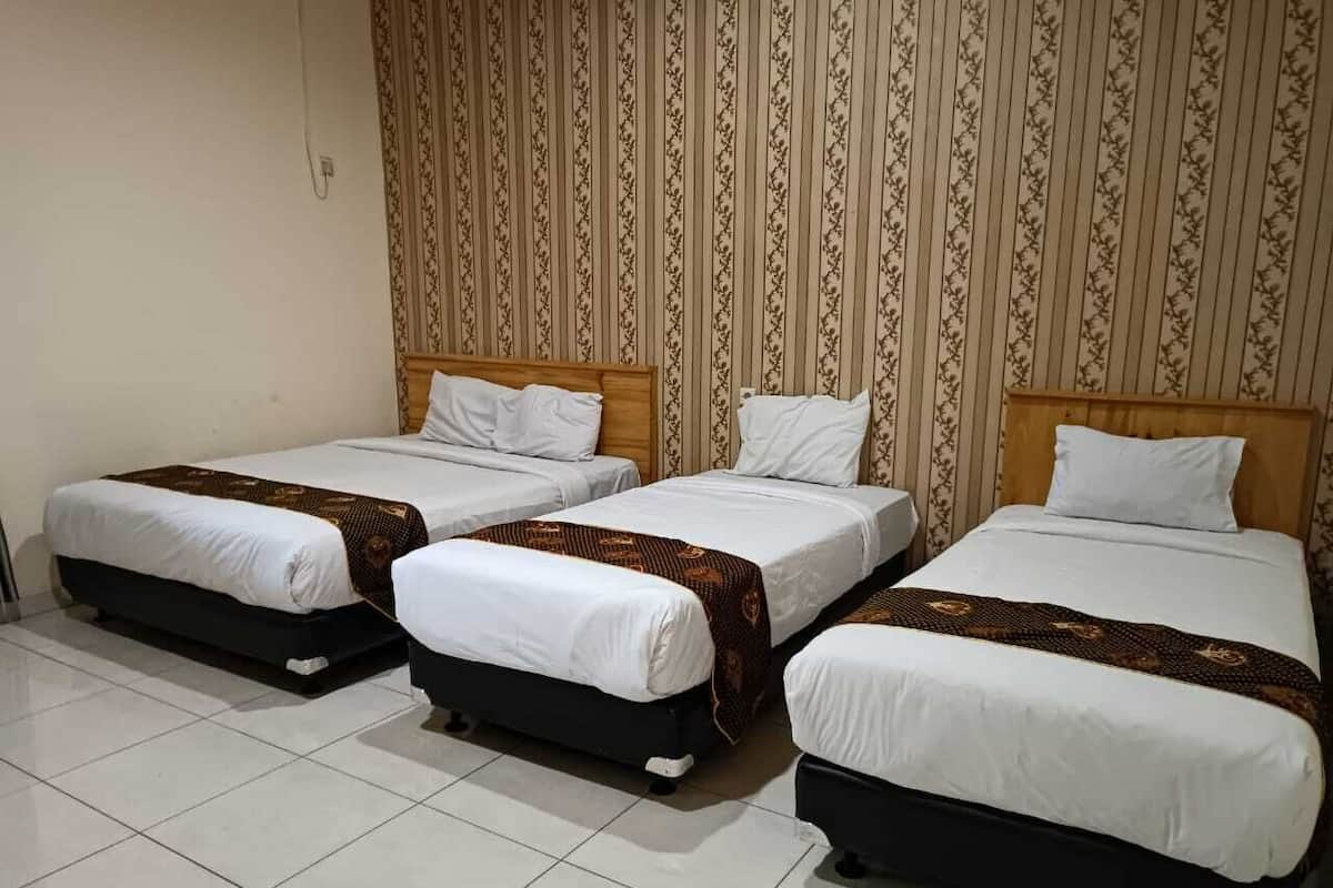 Quarto família | 1 quarto, escrivaninha, Wi-Fi de cortesia, roupa de cama