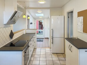 Køleskab, mikrobølgeovn, ovn, opvaskemaskine