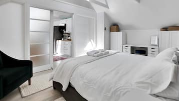 1 habitación, escritorio, wifi y ropa de cama