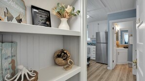 Unclassified image, 5 of 14, button - Capitola Village Hideaway Bungalow - Pet friendly! (Capitola)
