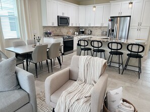 Interior - NEW Cozy Home in Historic Venice (Venice)