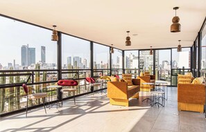 Interior - Casa Roma by Kukun Su (Ciudad de México)